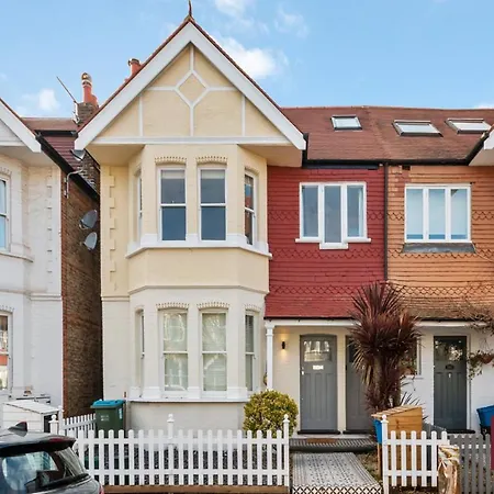 Kew Village- Modern Pets Welcome 3Bed